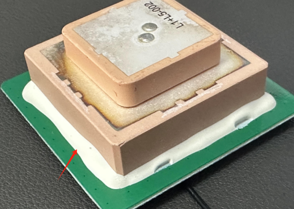 陶瓷天线基板与元器件粘接 陶瓷天线基板与元器件粘接