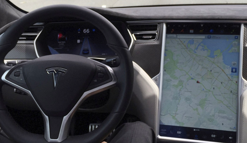 【热搜新闻】特斯拉面临美国对自动驾驶索赔的刑事调查