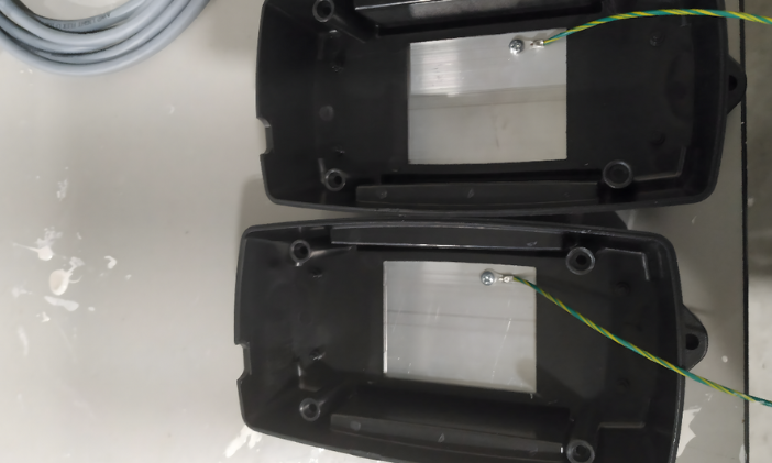 自粘性导热灌封胶应用方案 | 紫外线消毒控制器线路板灌封