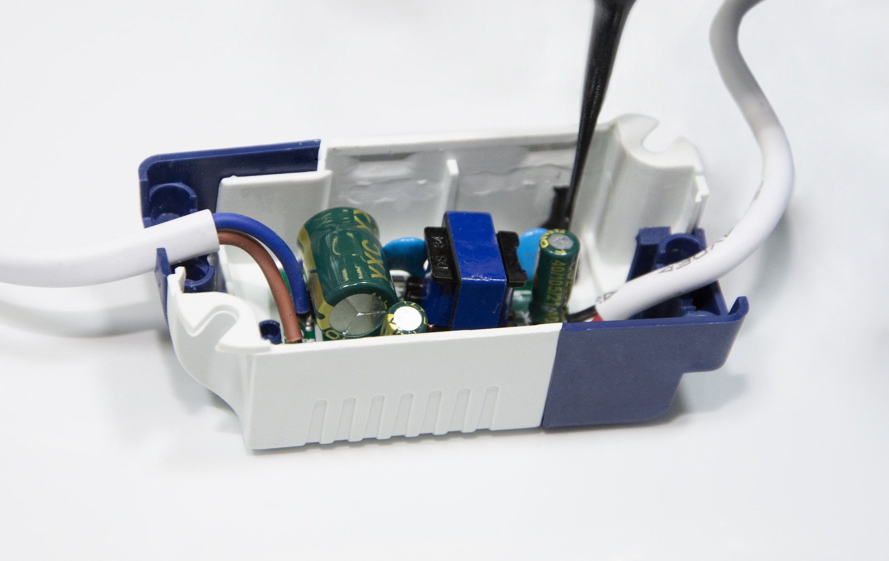 洗衣机控制板灌封