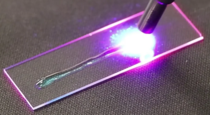 使用过高的紫外线强度进行固化可能会导致粘合剂变黄