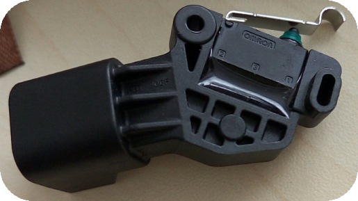 PBT壳体内局部灌封 PBT壳体内局部灌封